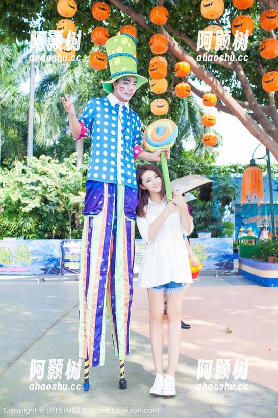 IMiss爱蜜社 - 不一样的夏笑笑Summer，丝袜写真集让人想“疯狂捕捉”所有细节。-阿颢树