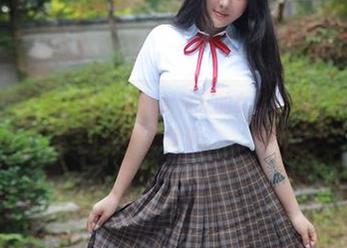 MFStar模范学院 - 噢，夏小秋秋秋的女王图册，浑身散发着无声的嘲讽。