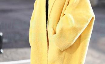 MyGirl美媛馆 - 更新！今天天气冷，唐琪儿il的毛衣写真让我也想裹在毛衣里。