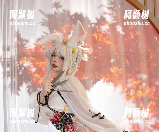 这张自拍咋这么好玩，NinJa阿寨寨的照片让我眼神游离，原图真有意思。-阿颢树