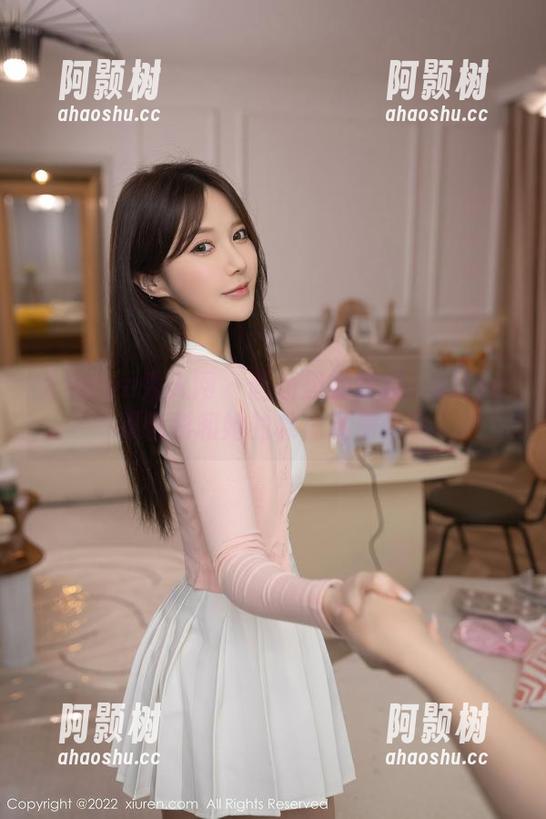 Xiuren秀人网 - 画面里的叹息：Elise谭晓彤和她的棉袜私房作品-阿颢树