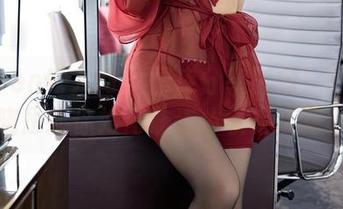 Xiuren秀人网 - 图库分享时刻！Elise谭晓彤教你如何让连体衣来点花样！