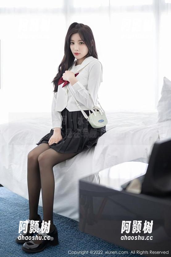 Xiuren秀人网 - 水手服写真：米妮大萌萌，你是不是在军舰上开party？-阿颢树