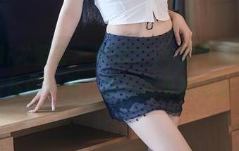 YouMi尤蜜荟 - 娜娜子yy的美图就像是连衣裙的梦游，超出想象的清新感。