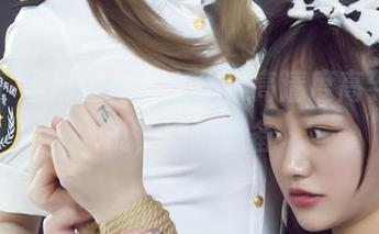 丽柜 - 当琳达化身女仆，高清度高到没话说，壁纸必备