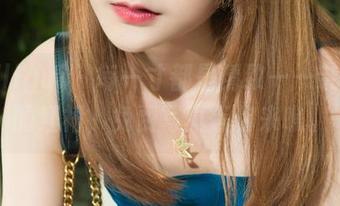 丽柜ligui - 每一寸都是精致——奈沐子的红裙，免费写真等你来瞧。