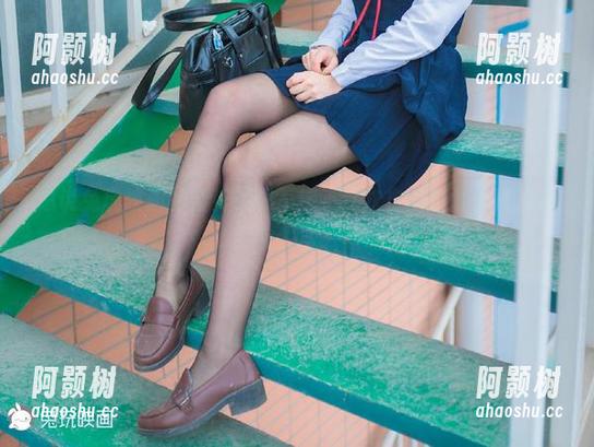 总说兔玩映画的新资源很不错，这次白丝套装果然没让我失望。-阿颢树