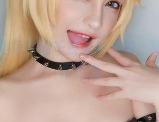 修道女角色中的千夜未来私拍，清冷俏皮两相宜