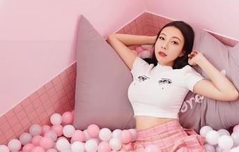 嗲囡囡 - 随便翻翻陈雅漫VICKY的红裙合集，免费的总归好过套路吧？