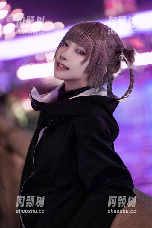 随意一点的私房泳装，宫本樱让泳池变成秀场！-阿颢树