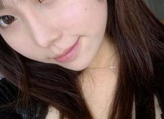 微密圈 - 小芯酱又来了，这回是吊带黑丝和福利图片的双重打击