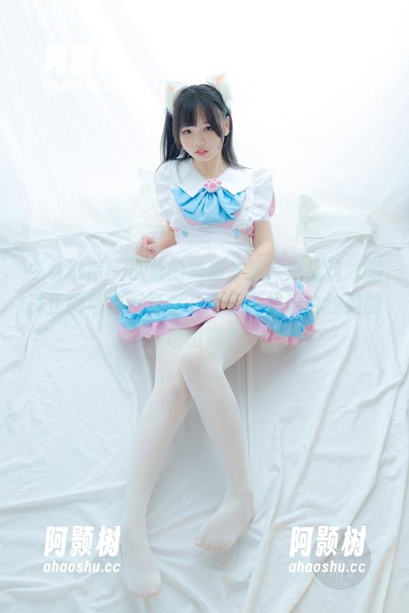 少女秩序 - 小鱼的泳装分享，感觉这才是真正的清凉一夏啊，哪有不想看白沙滩的理由呢？-阿颢树