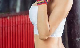 尤果网 - 这套徐梓伊的女仆写真，搞得我心里开始有了几个“不务正业”的想法
