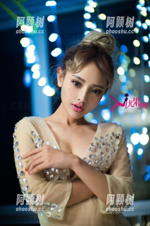 尤果网 - 全套香气扑鼻,李思宁的纯白图包!-阿颢树 尤果网 - 全套香气扑鼻,李思宁的纯白图包!-阿颢树