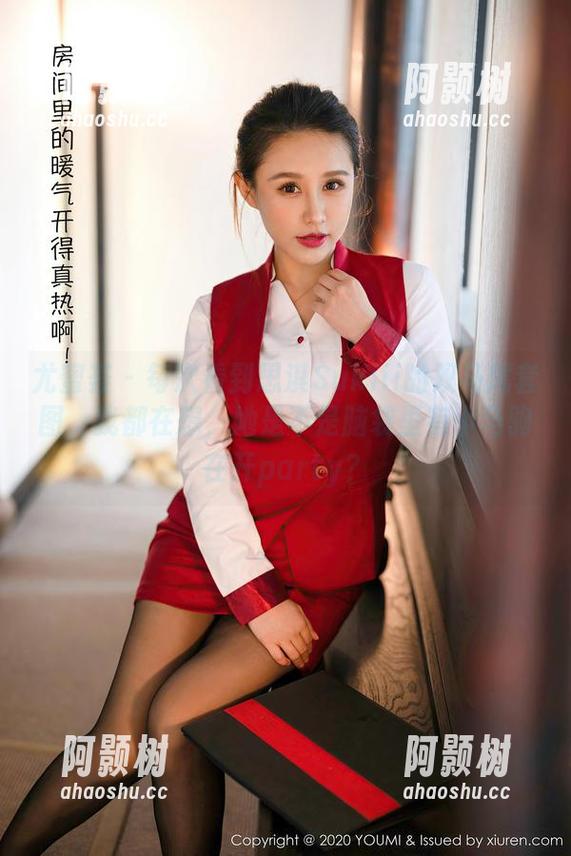 尤蜜荟 - 每次看到思淇Sukiii的双马尾套图，我都在想，她是不是脑袋里有小马驹在开party？-阿颢树