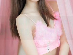 尤蜜荟 - 白裙飘舞中，蓝夏Akasha在免费图册里丢了一个小自己。