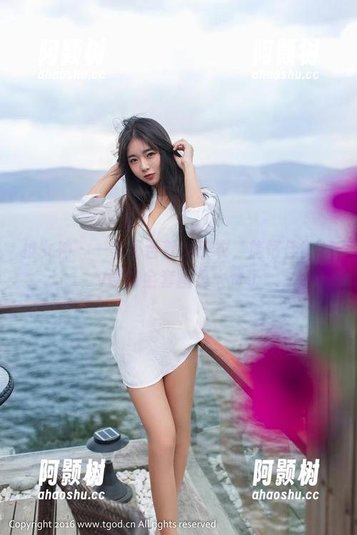 推女神 - 一言不合就穿皮衣，施忆佳Kitty酱的全套图集太赞了-阿颢树