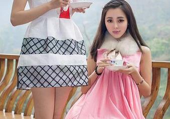 推女神 - 看这组图片，施忆佳的礼服旧款新以貌取人，精选中有种迷人气息。
