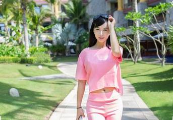 推女郎 - 那个Rita和她的妹妹在私房写真里的默契演出