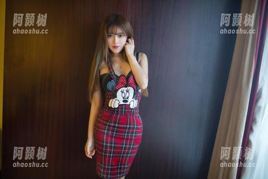 推女郎 - 图包来了！土豆姐的女友，果然是个让人捧腹的‘模特’！-阿颢树