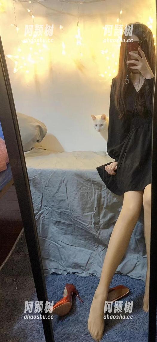 微密圈 - 发现提袜少女的私房瑜伽合集，哇，这些姿态真让人心痒...-阿颢树