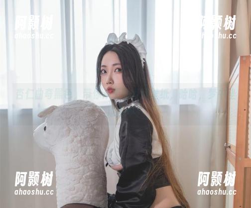 杏仁曲奇黑色，带你从原图直达壁纸，哈哈，梦中坐过山车！-阿颢树