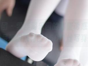 森萝财团 - 雪糕游乐园的甜蜜诱惑，默陌呈现出独特的15D白丝写真