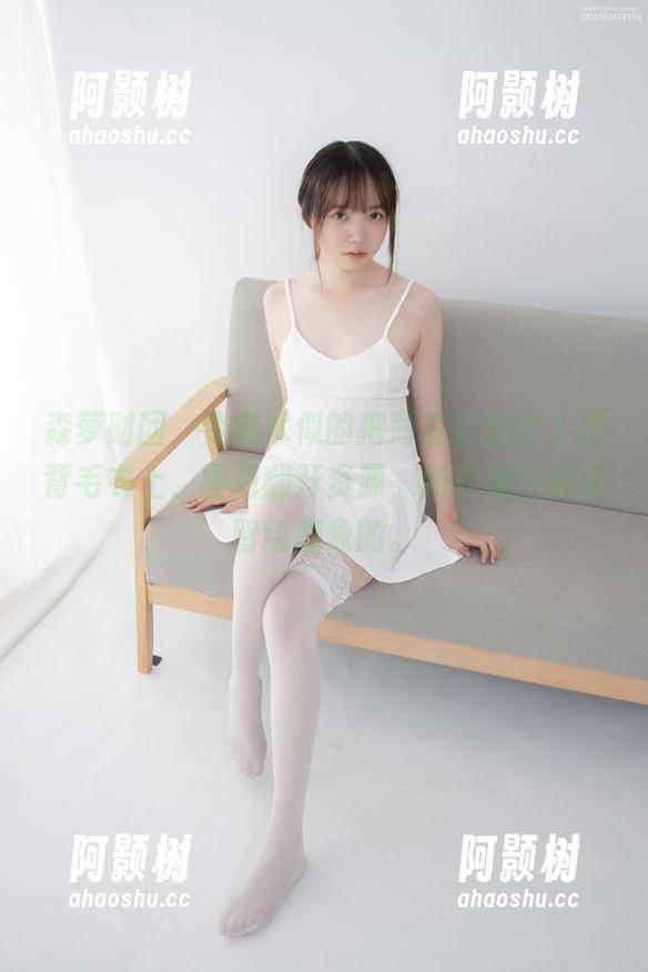 森萝财团,变魔术似的把薄白丝加在了露背毛衣上,图包翻开资源,所有疑问都是留给想象的。-阿颢树 森萝财团,变魔术似的把薄白丝加在了露背毛衣上,图包翻开资源,所有疑问都是留给想象的。-阿颢树