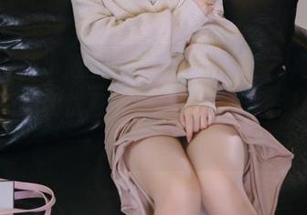 这套樱井小莜的高清口罩护士图，简直把职业气息和优雅结合得太到位了，让人心生好感。