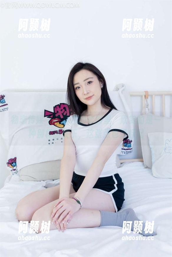 物恋传媒 - 在嘉木的套图里，欣赏的是一种别样的快乐，这张张也是标配-阿颢树