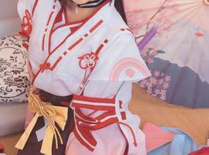 神乐坂真东的写真，要不要给我一份打包？太‘美味’了！