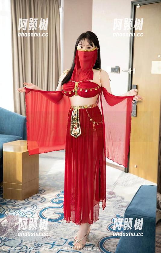 秀人网 - 在线里，Elise谭晓彤的丝袜作品让我一秒陶醉！-阿颢树