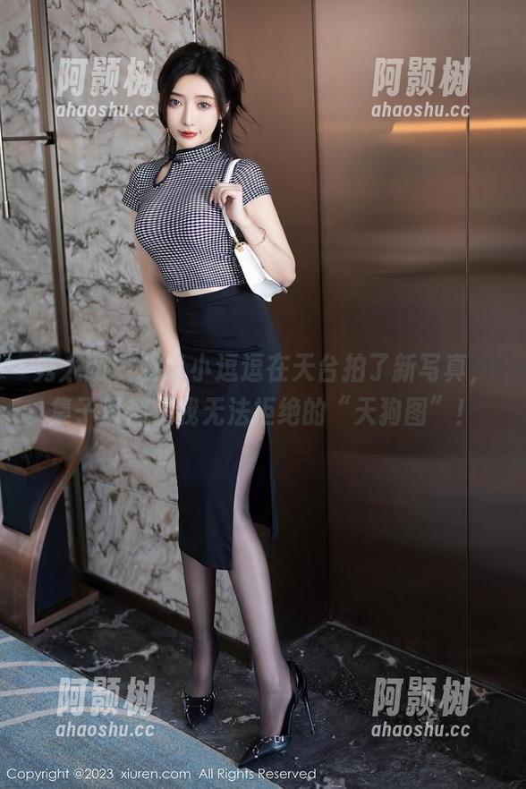 秀人网 - 听说小逗逗在天台拍了新写真，集子里都是我无法拒绝的“天狗图”！-阿颢树
