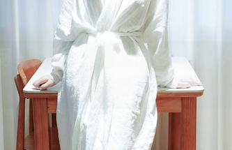 秀人网 - 油田溪溪校服回归，看图片更想怀念！