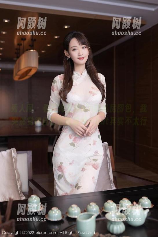 秀人网 - 看完绮里嘉ula的私房图包，我突然觉得自己也能清纯—but其实不太行。-阿颢树