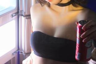 新图集曝光，纸悦Etsu_ko的美足是否又昂贵又美丽？