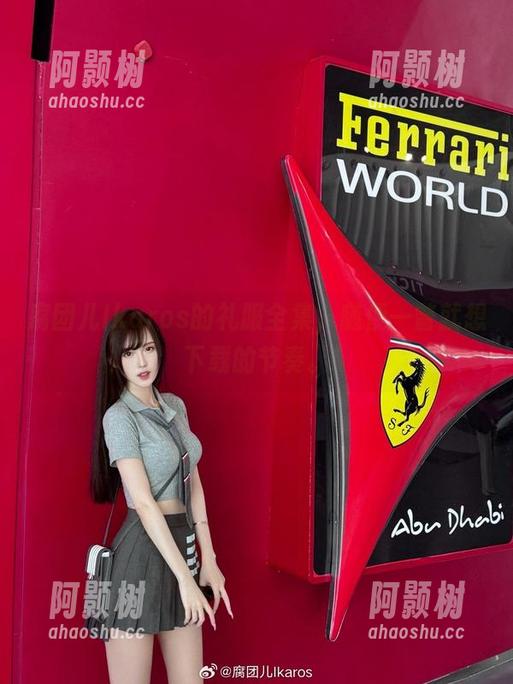 腐团儿Ikaros的礼服全集，随便一瞥就想下载的节奏。-阿颢树
