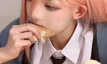 看，腥味猫罐又更新了波奇酱，快来围观这光鲜亮丽的“日常”。