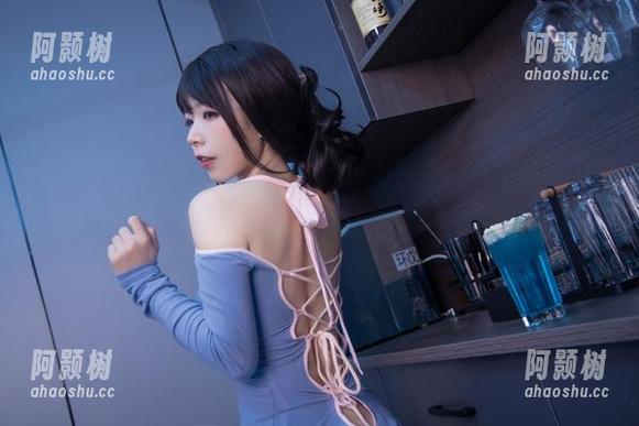 自闭颜球球的绝影大揭秘，原图让人忍不住多看几眼。-阿颢树