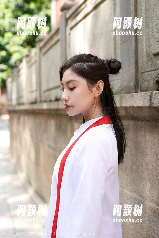 蜜桃社 - 美女美绪的瑜伽秘籍，等等，除了美图还有什么资源呢？快来分享啊！-阿颢树
