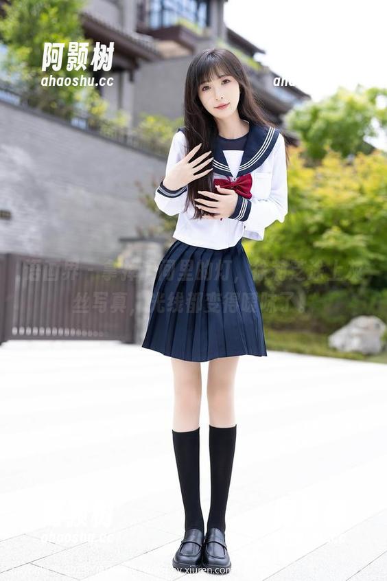 语画界 - 拿掉房间里的灯，徐莉芝涂上灰丝写真，光线都变得暧昧了。-阿颢树