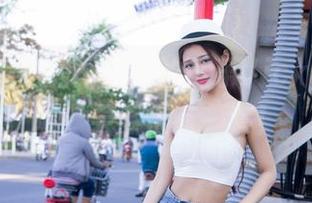 轰趴猫 - 私房图片里的可乐Vicky小妹，喔，果然很有一套！