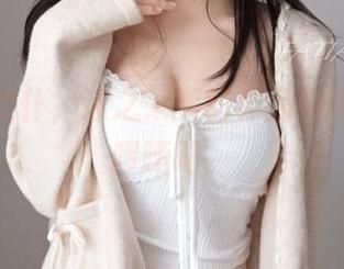 自定义女仆，迷之呆梨的作品聊来就来点啰嗦吧。