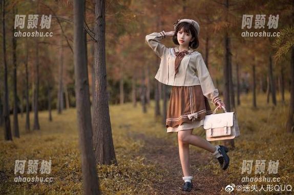随性而拍，迷失人形QUQ带你看女孩精选的一面-阿颢树