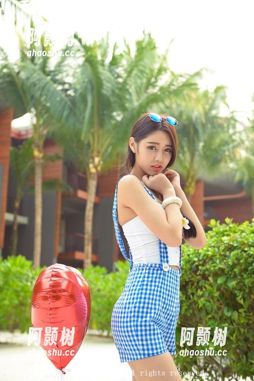 青豆客 - 婕西儿的吊带风暴：原图下载后，保证你打上几个哈哈！-阿颢树