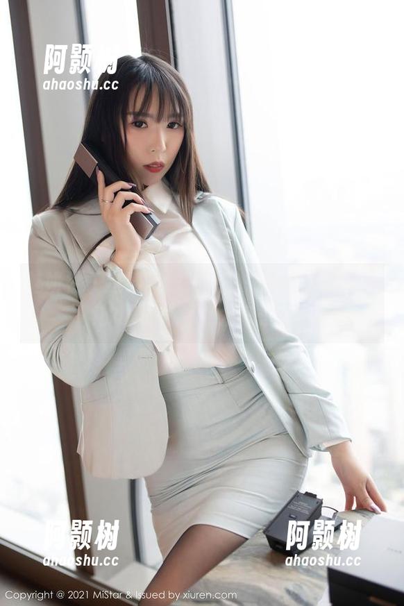 魅妍社 - 这酸酸的气息，来自糯美子Mini的眼镜写真，太好忽略了-阿颢树